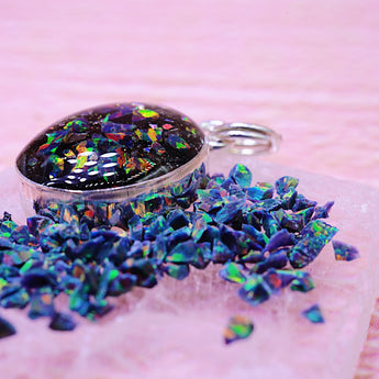 Crushed opal collection