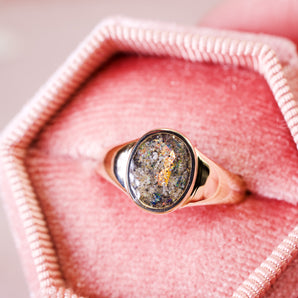 Feminine Signet keepsake ring