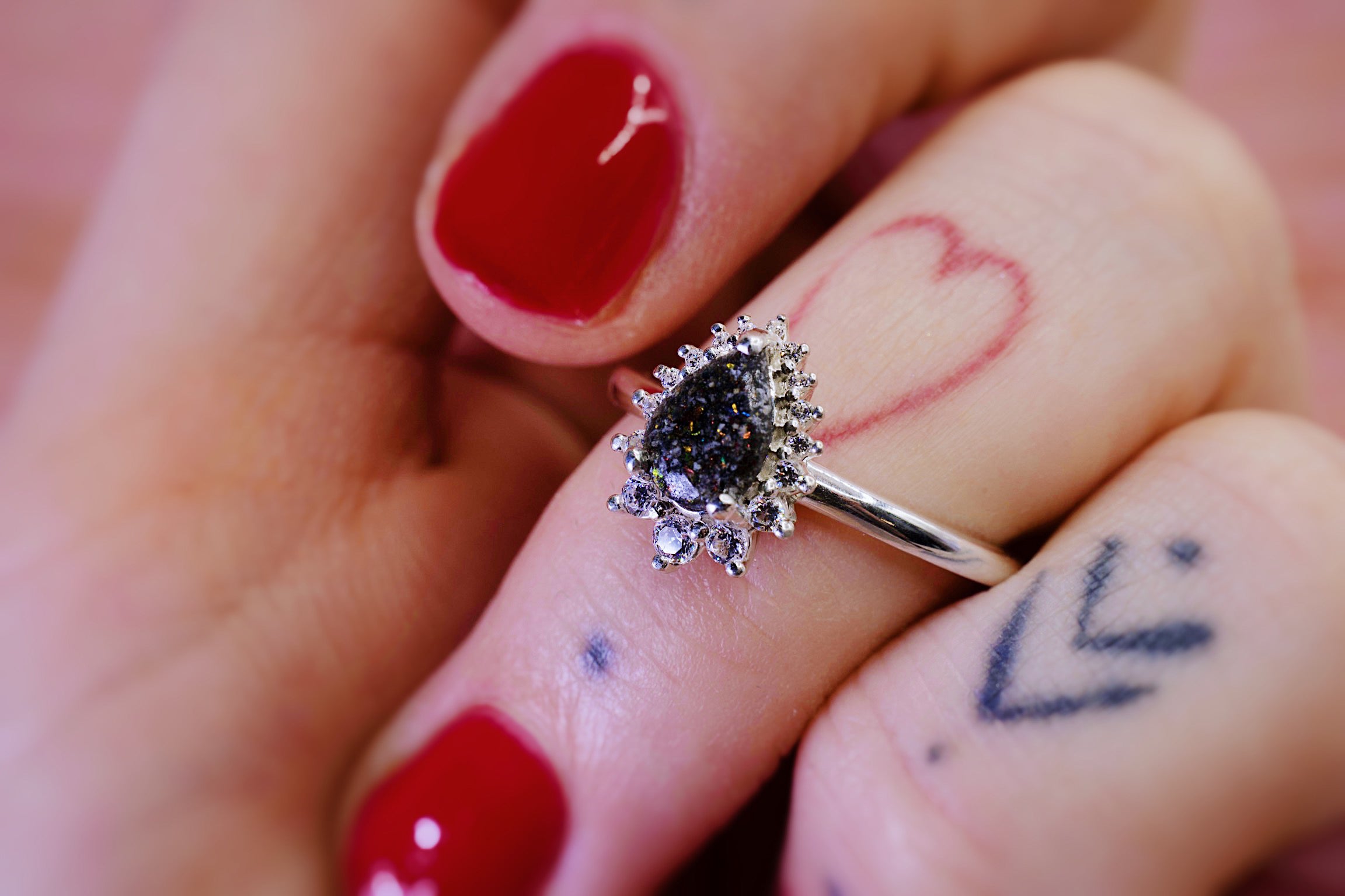 Cremation ash ring centre with genuine white diamonds in pear shape 