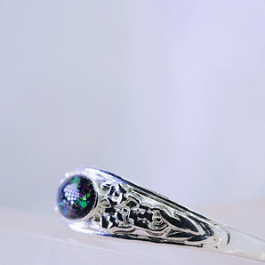 Floral signet ring