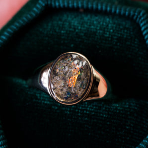 Feminine Signet keepsake ring