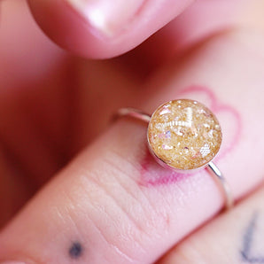 Cremation keepsake ring in sterling silver