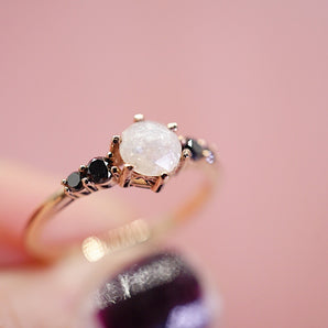 Dahlia ring