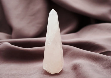 Rose Quartz crystal ring holder