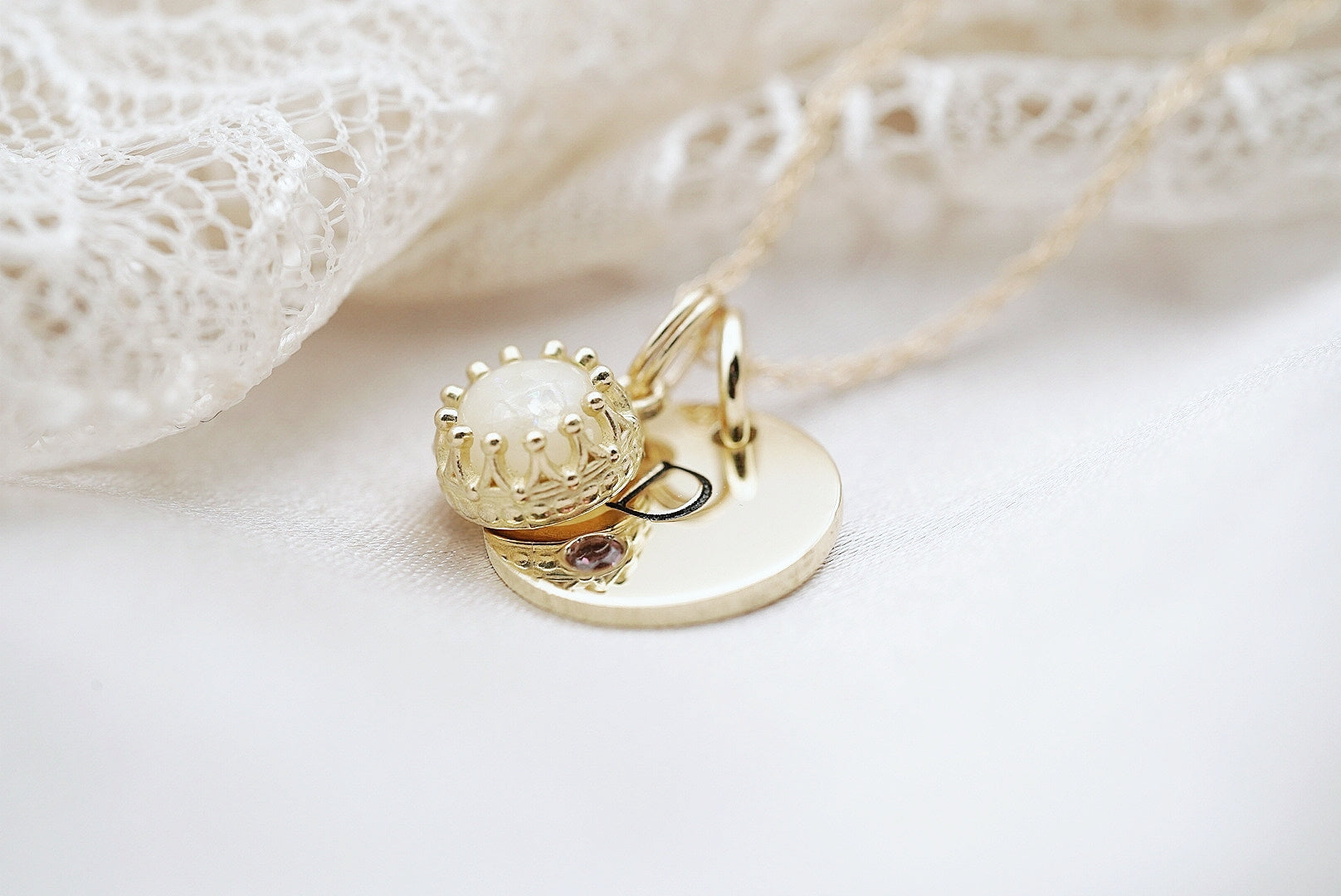 6mm Smooth Crown pendant - Pendants