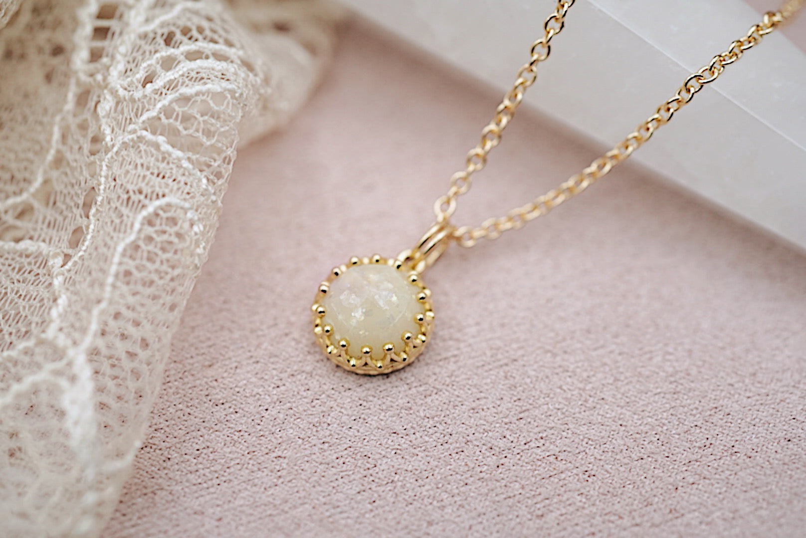 8mm Faceted Crown pendant - Pendants
