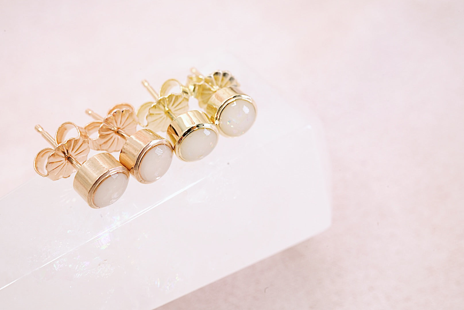 Breastmilk earrings in 14 solid gold 